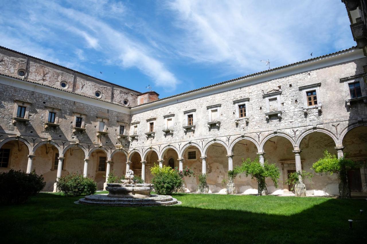 Abbazia Santa Maria Del Bosco Pension Contessa Entellina Buitenkant foto