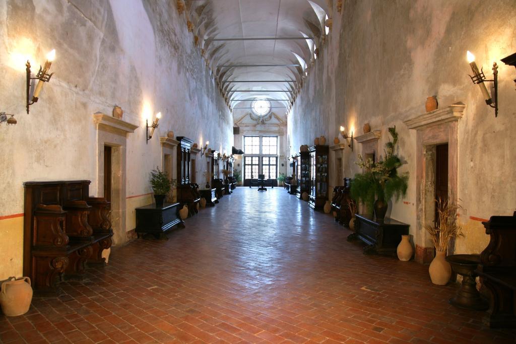 Abbazia Santa Maria Del Bosco Pension Contessa Entellina Buitenkant foto