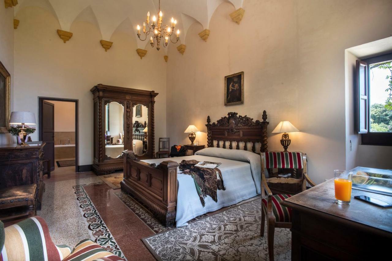 Abbazia Santa Maria Del Bosco Pension Contessa Entellina Buitenkant foto