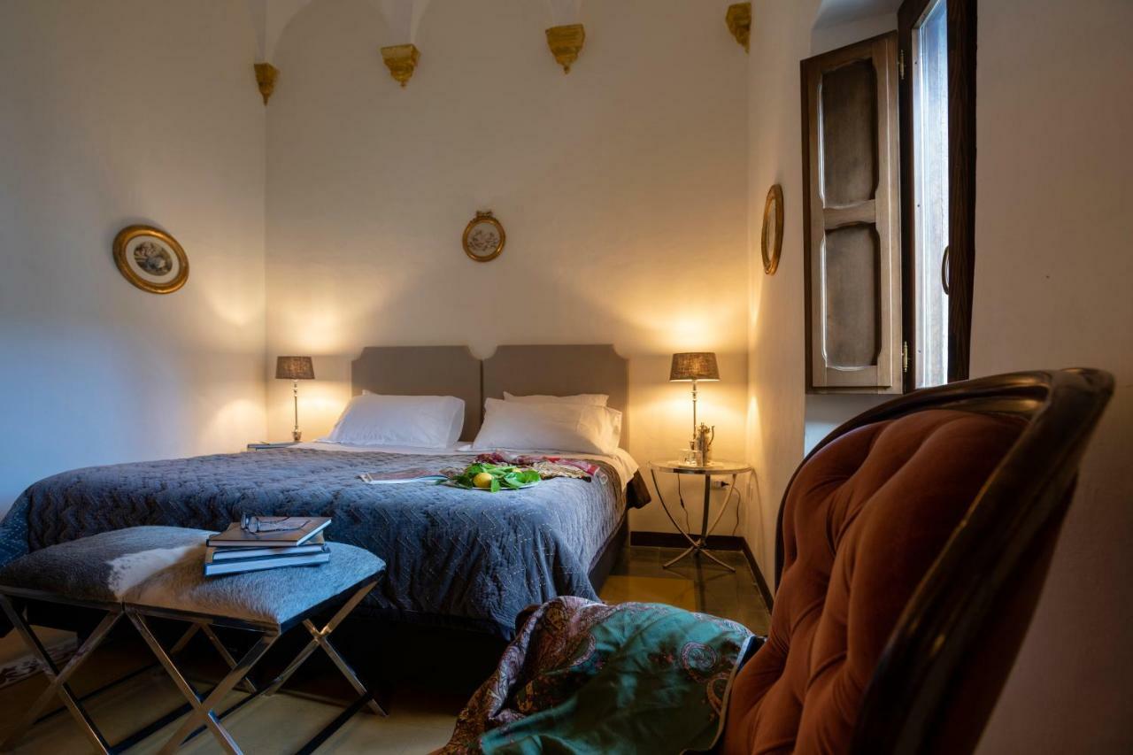 Abbazia Santa Maria Del Bosco Pension Contessa Entellina Buitenkant foto